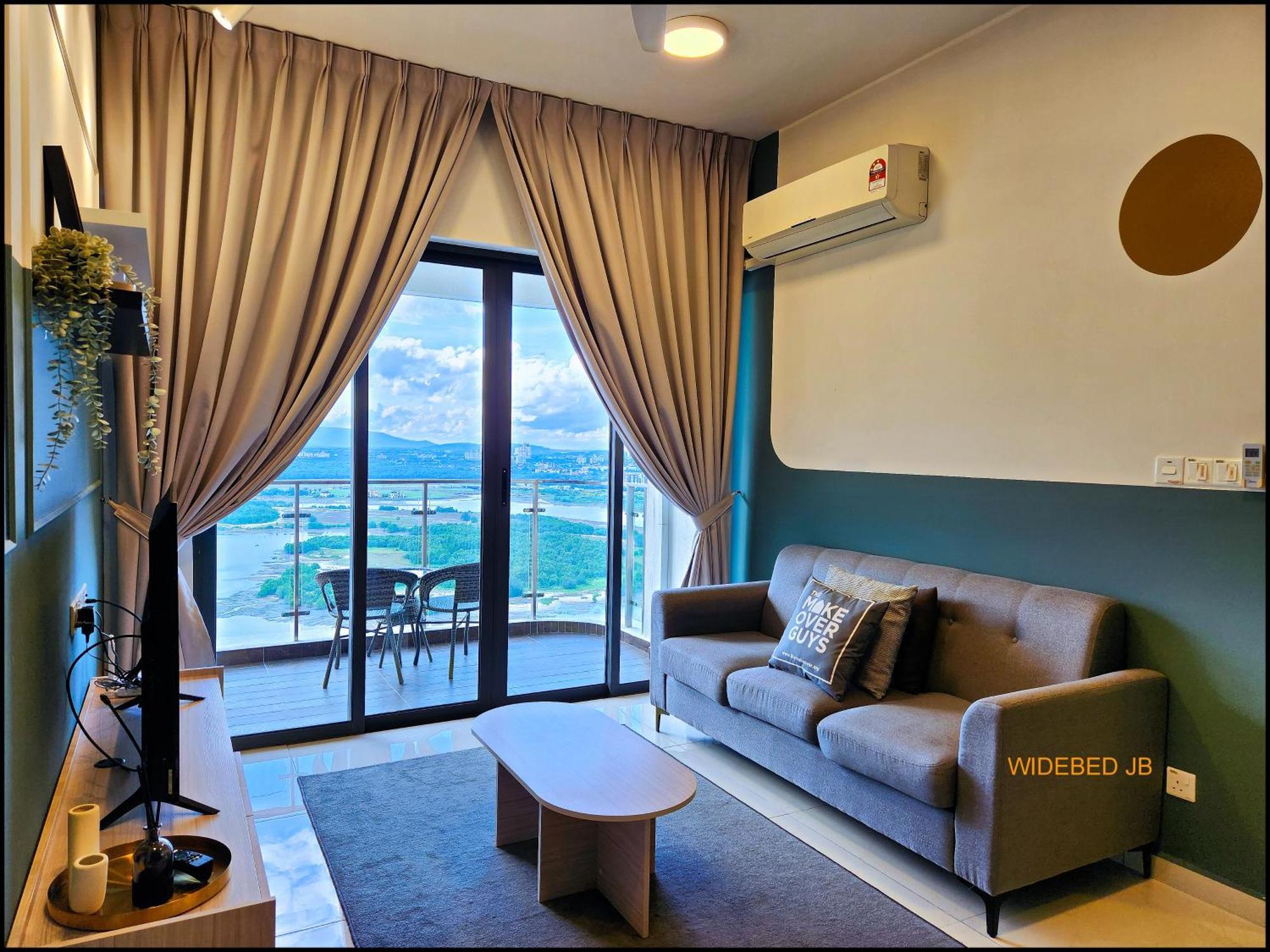 Country Garden Danga Bay By Widebed Jb 5*